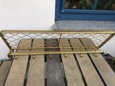   GARDEROBE MIT  HUTABLAGE